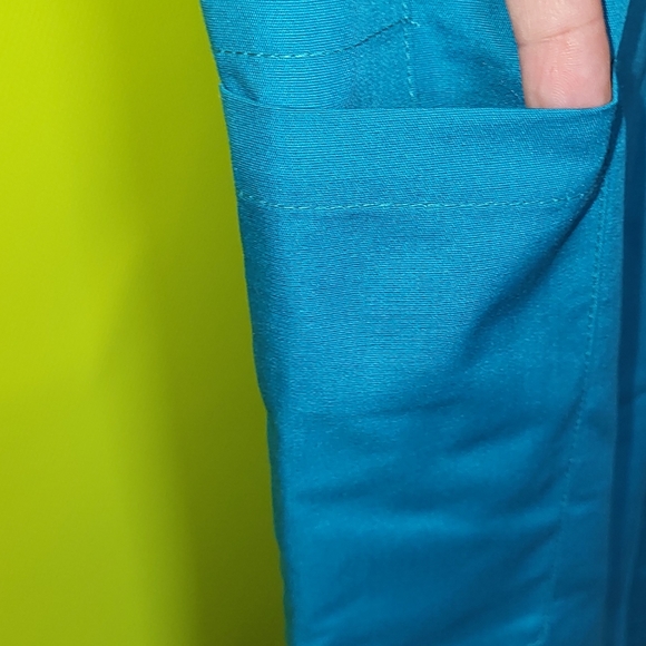 Scrubs - Picture 3 of 6